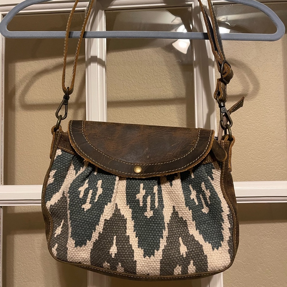 Myra Bag